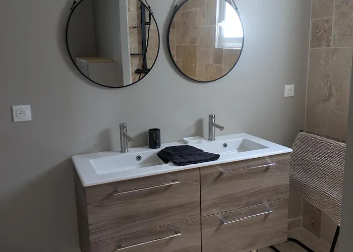 Des Ecuries De Rougemare Pierrefiques